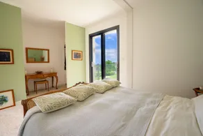 Architectural jewel: Villa on the Cote d'Azur - Image 3