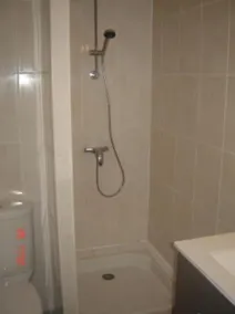 lejlighed i bopæl mindre end 5 minutter fra stranden, parkering - Image 4