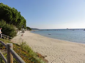 Tolles neues Luxusappartement in Residenz, 70m vom Strand Pinarello - Image 4