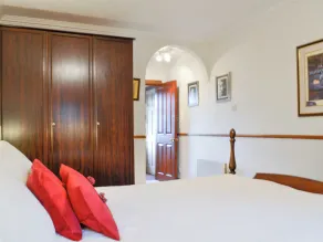 2 bedroom accommodation in Aboyne - Image 5