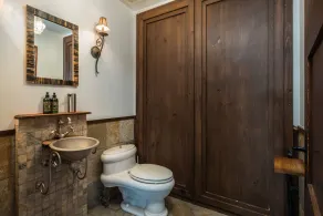 Penthouse, 9 bdr ski in/out, steps to Village - Image 4