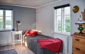 Pet Friendly Home In Beddingestrand - Image 5