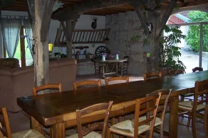 Pool, family rooms, breakfast - Image 4