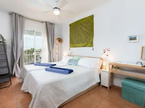 Agréable appartement pour 2 personnes avec climatisation, piscine, WIFI, TV, patio et animaux admis - Image 5