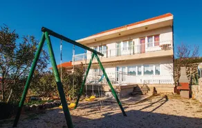 Beach front home in Dolac with WiFi - Image 3
