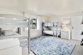 3BR 3BA Condo - Steps away from Beach, Pool and Dining! - Image 5