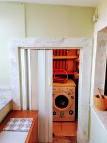 Retro Beach House - Image 4
