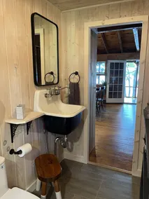 The perfect lakefront cabin close to Acadia National Park - Image 2