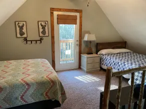 River Cabin - Image 4