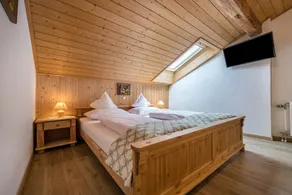 Holiday Apartment \"Waldesruh\" with Mountain View, Balcony & Wi-Fi - Image 4