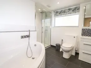 Sparrow Cottage - Image 2