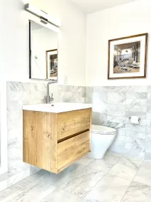 Moderne, nyt køkken, opvarmet pool! Gå til alt i East Hampton Village! - Image 3