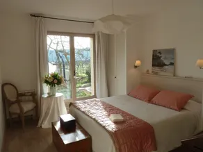 Quiet vineyards, Gulf of Saint Tropez, beautiful villa, private pool. - Image 4