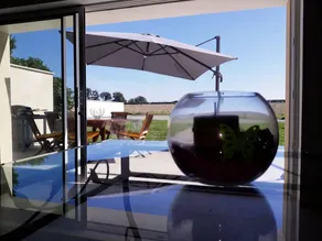 Modern cottage with shared pool and shaded terrace - Image 2