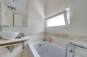 Lovely Apartment Near Paris - Image 3