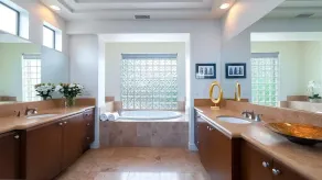 Luxury Modern Oasis w/ Salt Pool, Spa & Zen Yard - Image 4