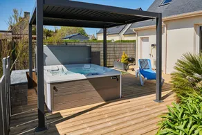 Hus med indendørs pool - Image 4