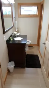 Magnifique chalet de 6 chambres sur l'eau avec des vues spectaculaires sur l'eau - Image 5