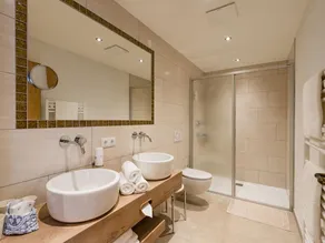 Quarto duplo com chuveiro, WC - Hotel Feichter - Image 4