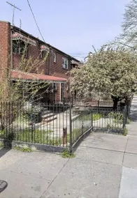 Cozy 4 bedroom house to have an enjoyable time for you and friends. - Image 3