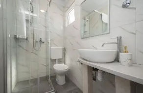House Nevenka - Image 4