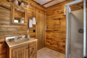 Beach Front Retreat - Private home on Mooselookmeguntic Lake - Image 5