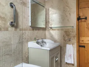 4 bedroom accommodation in Lea, near Ross-on-Wye - Image 3