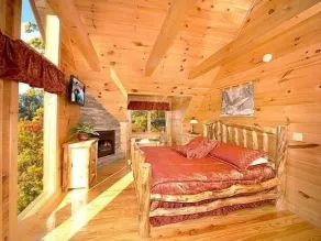 5 O' Clock Somewhere 3 Bedroom Cabin by RedAwning - Image 3