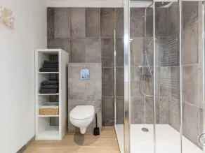 Modern house near beach with WiFi and parking - Image 3