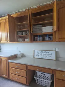 A large country home with scenic views of a working cattle farm & rural locale. - Image 2