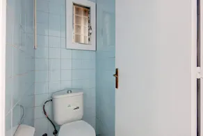 Posh Apartment in Central Location - Image 3