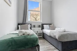 Harwich Luxury Suite - Image 5