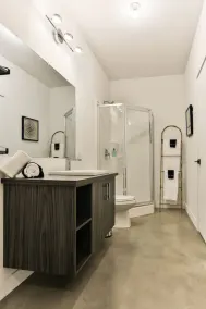 New Family Cottage Tremblant-4 Bdrs w/ Hot Tub - Image 4