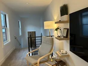 Fun! New townhome, Near Memorial Stadium  - Image 2