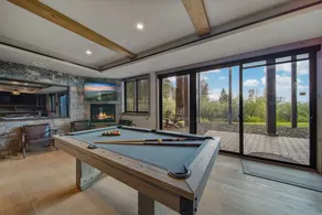 9 bedroom Luxury Villa by the lake with Indoor Pool - Image 2