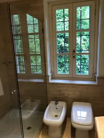 Apartamento em Villa del 700 em Turim com Terraço e Jardim - Image 5