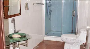 Keviz Hotel - Image 4