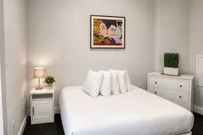 Maverick Suites at 402 Columbus Ave - Image 4