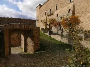 Zentral gelegenes Apartment in Sant’Agata di Puglia mit Bergblick, WLAN & Klimaanlage - Image 4