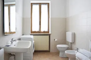 Ferienhaus 'Casa Pianezzo Dogliani' mit Bergblick, privatem Pool und WLAN - Image 3