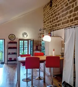 LOFT Locronan 1624 rénové en 2021 dans le deuxième plus beau village de France. - Image 4