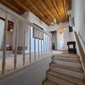 Family house with views of the Linares reservoir - Image 4