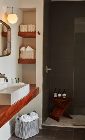 Luxurious!  Roof Top!  Sleeps 3-14! - Image 3