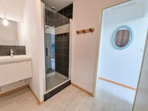Studio Hyper-centre Dans un Immeuble Classé - Image 4