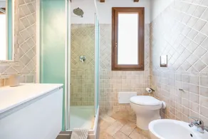 Holiday Home 'Girasole' with Private Terrace, Garden and Air Conditioning - Image 5