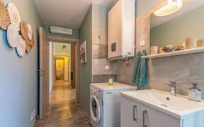 Villa Malfatina holiday house with pool for 8 persons - Image 4