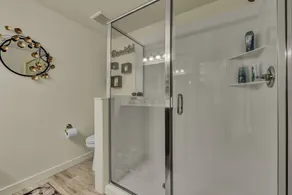 ⭐️ Private Luxury Apt ⭐️ Fast WiFi ⭐️ 4K HDTV ⭐️ Hill AFB - Image 4
