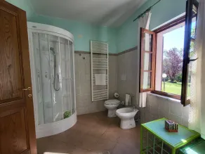Bella casa con vista mozzafiato, ampio giardino e piscina privata - Image 3