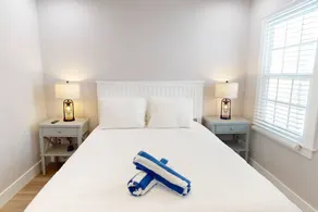 Remodeled Florida Beach Cottage with Private Patio Area. Relax at the Pool. Walk Over to the Beach. - Image 5