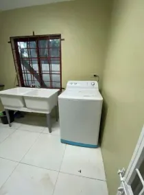 Comfortable 3 Bedrooms Suite - Image 2